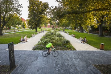 Husův park v Čakovicích